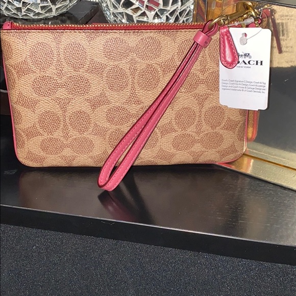 Coach Boxed small wristlet in colorblock - Picture 6 of 6